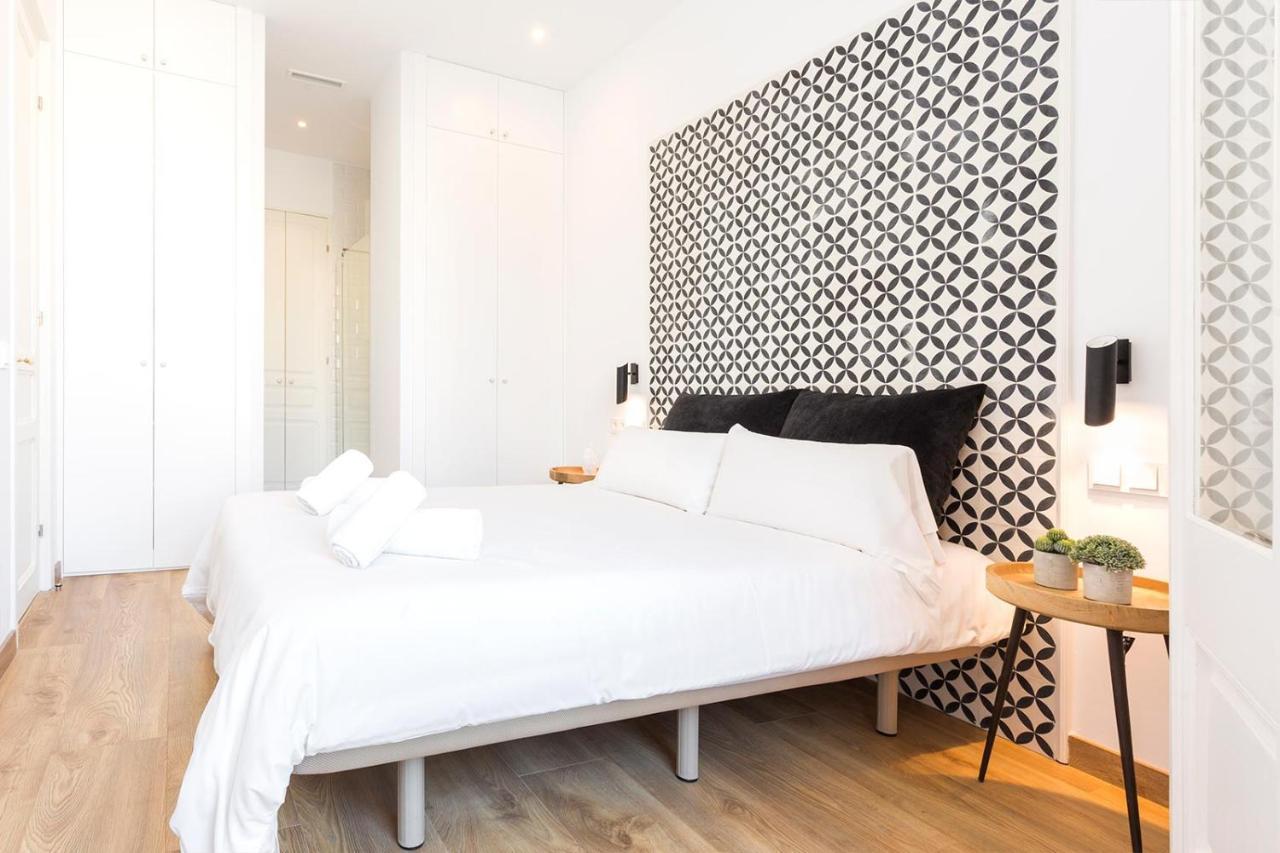 Cozy Apartment Close To Passeig De Gracia Barcelona Kültér fotó