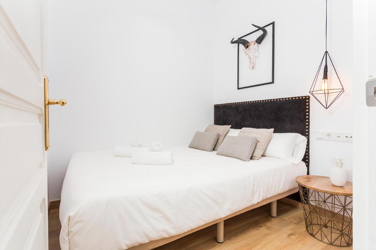 Cozy Apartment Close To Passeig De Gracia Barcelona Kültér fotó